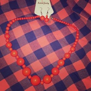 *3/$15* Bubble gum beaded fashion set